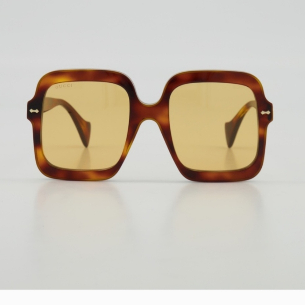 Auth‼️ GUCCI SUNGLASSES EUC - Picture 4 of 8
